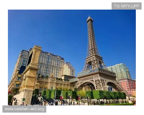 澳门巴黎人酒店图片欣赏：从不同角度捕捉酒店宏伟外观与精致内部空间的精彩瞬间